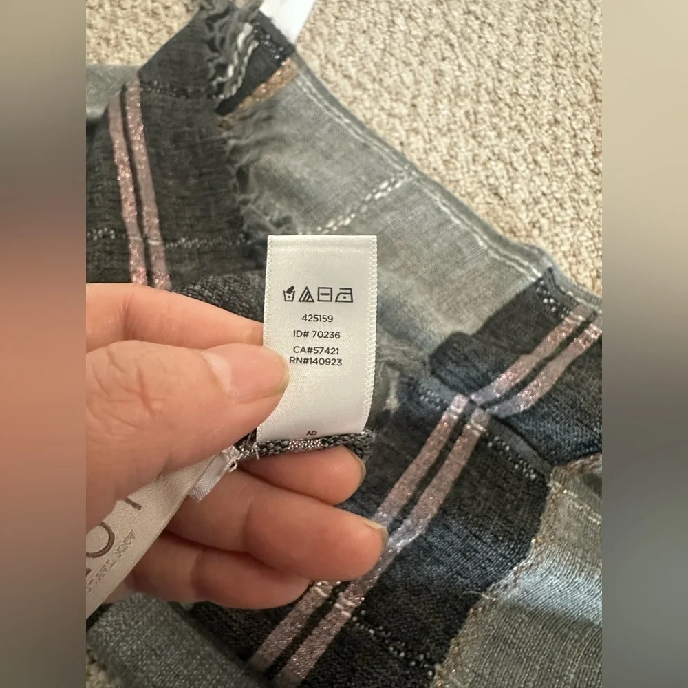 LOFT Gray and Black scarf with bottom fringe one size